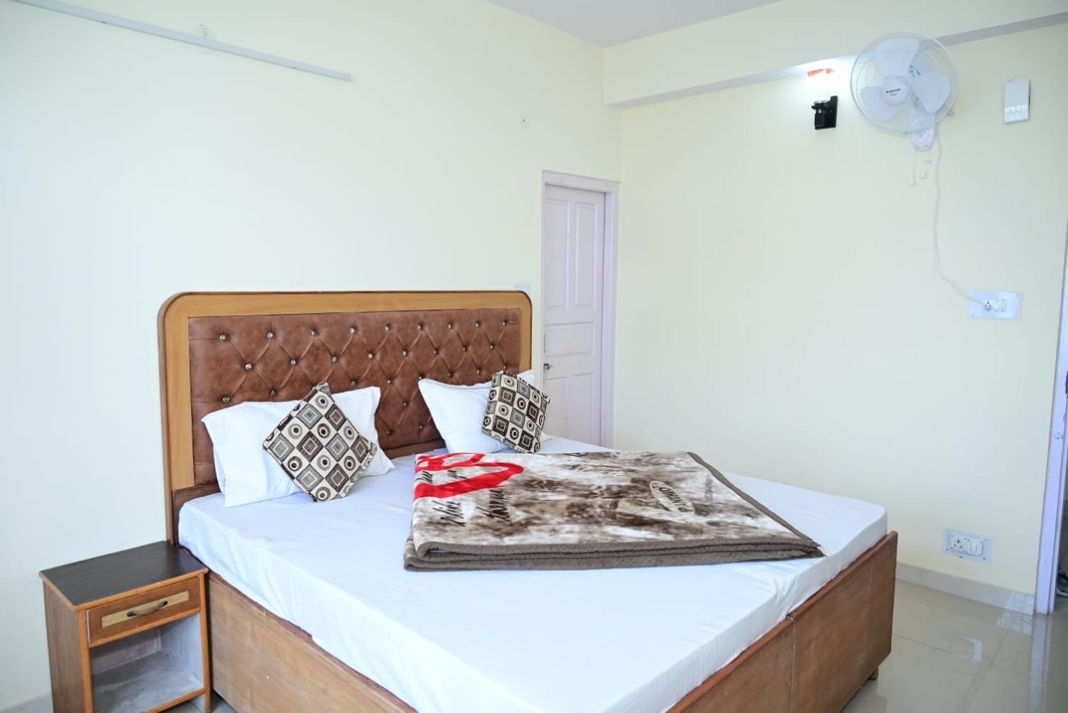 Krishna B&B Near Mall Road Shimla Luaran gambar